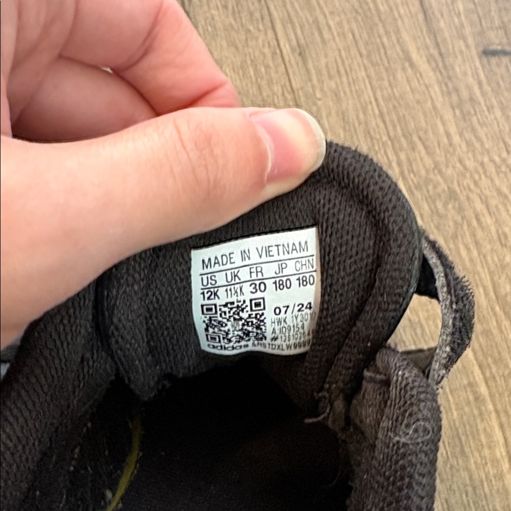 adidas Kids Black White Brown Low-Top Sneakers - Picture 7 of 7